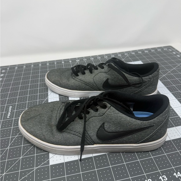 Nike SB Check Solarsoft Canvas skateboarding shoes Sz 9 (WOTGNH) - Picture 6 of 8